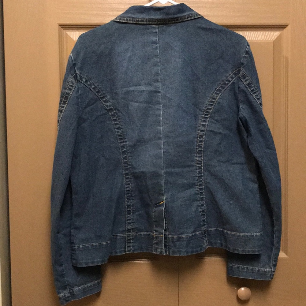 Jean jacket - Picture 3 of 3